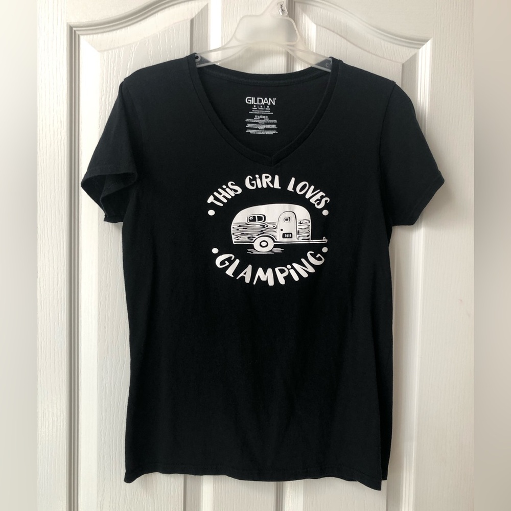 This Girl Loves Glamping T-Shirt
